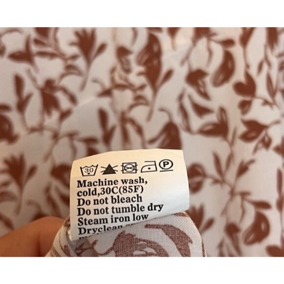 Floral Button Front Size Large Women’s Long Sleeve Blouse Whipstitch Accents - Picture 6 of 7